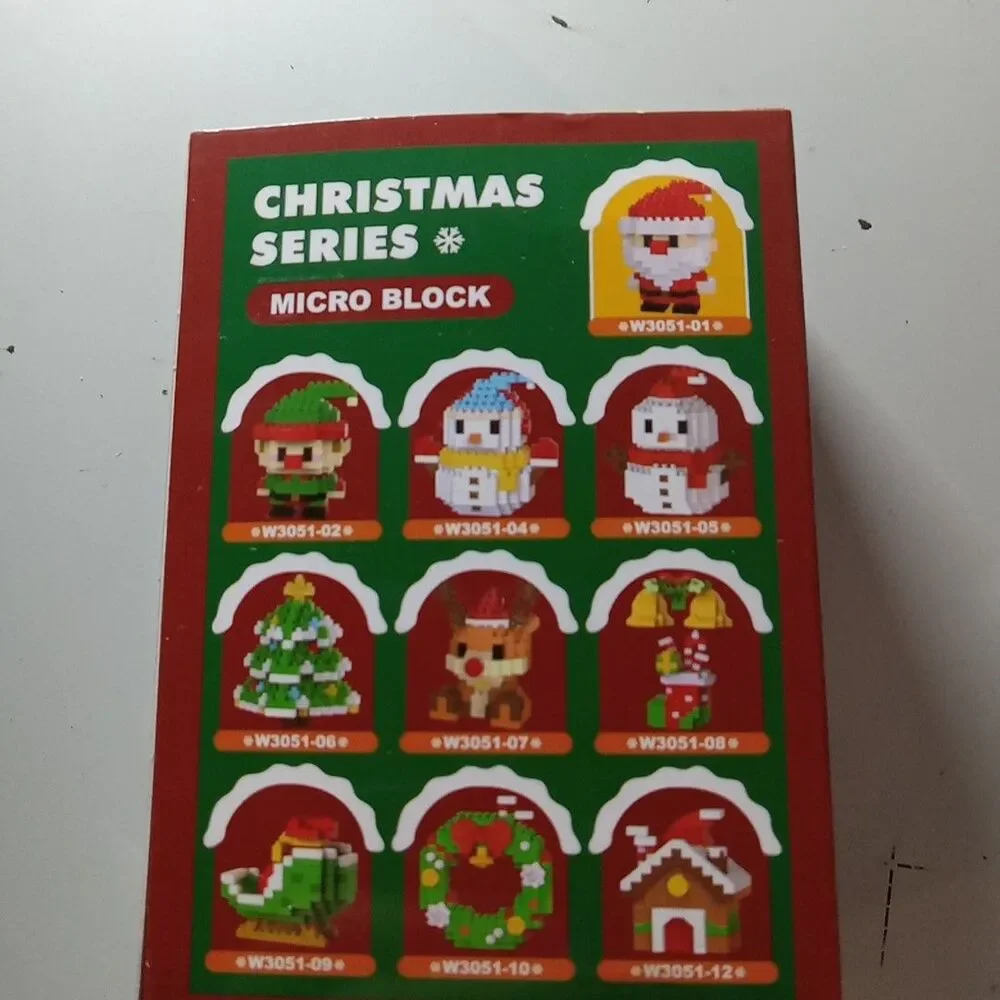 Christmas Santa Claus Building Blocks 183 pc Micro  Blocks Toy